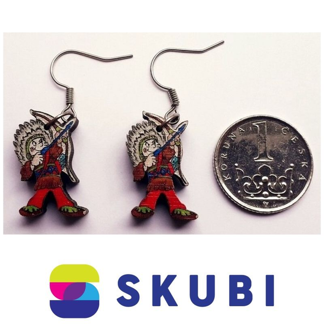 Dřevěné náušnice - Indián (2 cm)