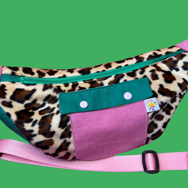 Sac demi-lune - Fraise/menthe et léopard