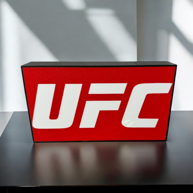 Lampe 3D UFC LED - L’intensité du combat illumine ton espace ! 