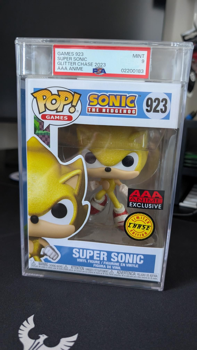 PSA Graded 9 Funko Pop Sonic The Hedgehog Super Sonic Chase 923 