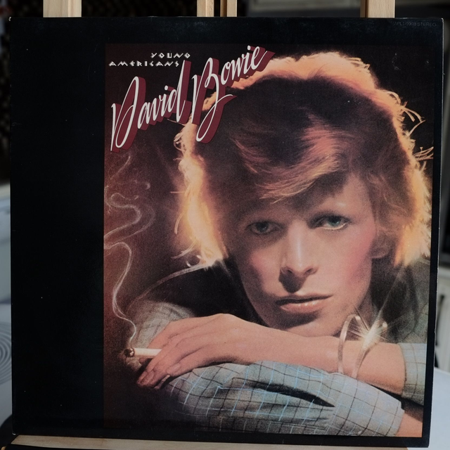 DAVID BOWIE - Young Americans