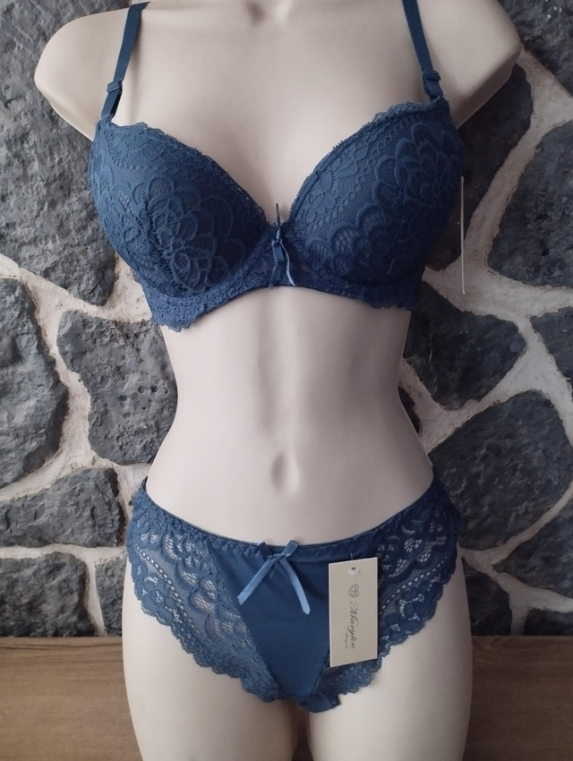 Ensemble bonnet B bleu jean avec armatures et léger rembourrage