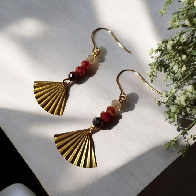 Boucles d&#039;oreilles rouge et bordeaux