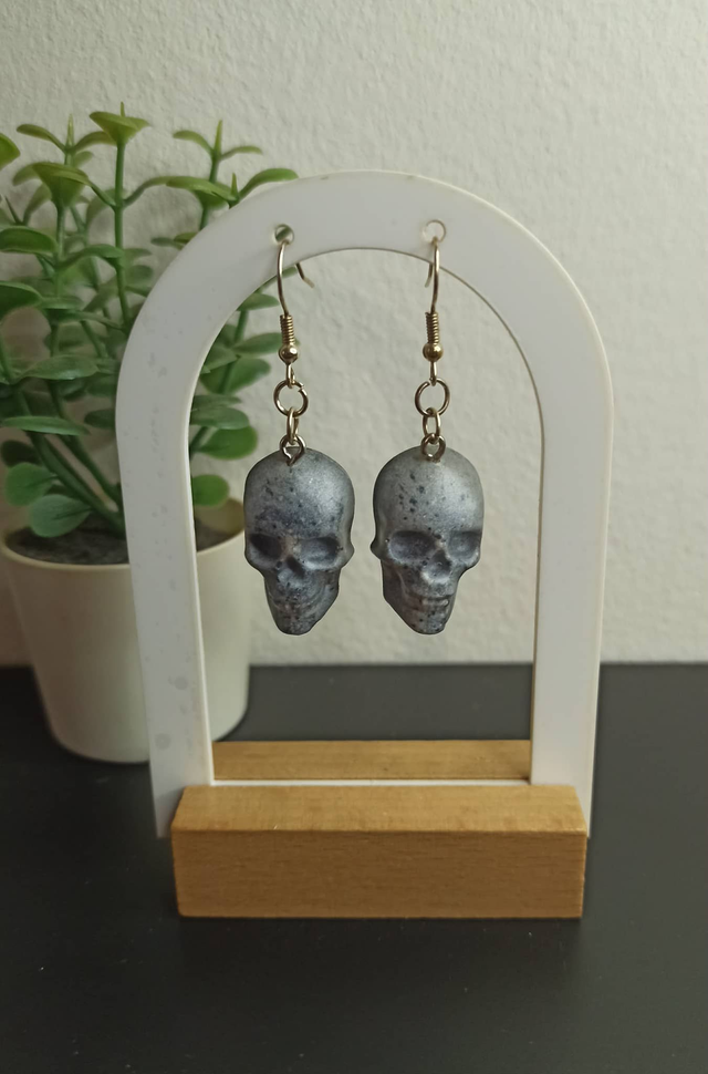 Boucle d&#039;oreille tête de mort (419)