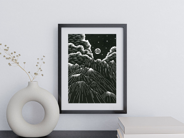 Linogravure “La Montagne, la Nuit” – Impression artisanale A4 à l’encre noire
