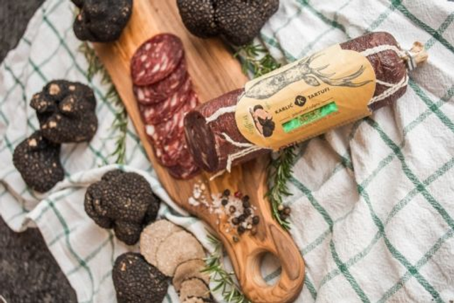 Hirschsalami mit schwarzen Trüffel,  69€ / Kg, Gewicht siehe Produktvarianten