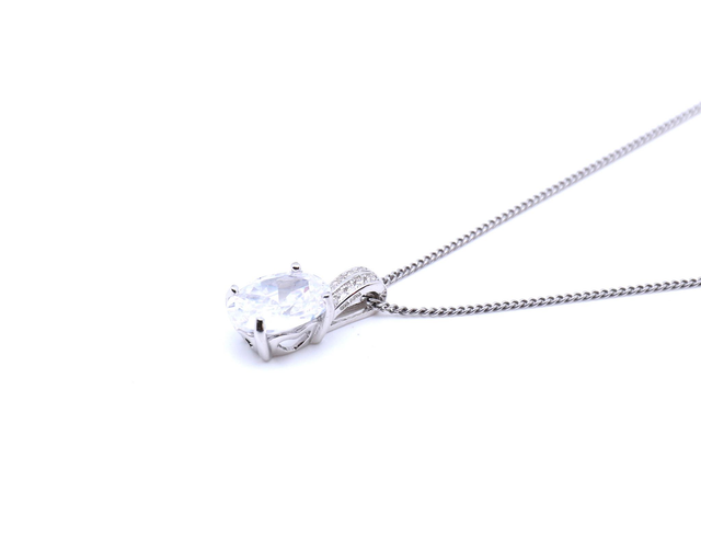 Eleganter 925er Silber-Anhänger mit Zirkonia – Vreni