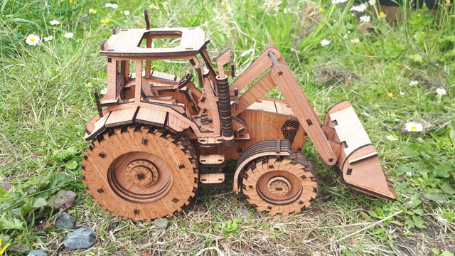  Tractor