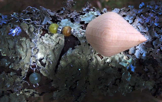 Pendule bois et pierre, Hêtre et Aventurine