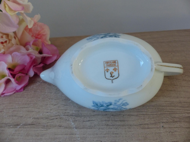 Saucière en porcelaine française de Limoges à fleurs bleues tendres, Bol à sauce en porcelaine, vaisselle de France Vintage