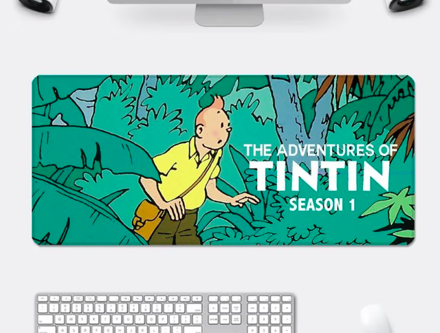 Kuifje / Tintin muismatten voor de echte fans (60x30cm) bosachtige achtergrond