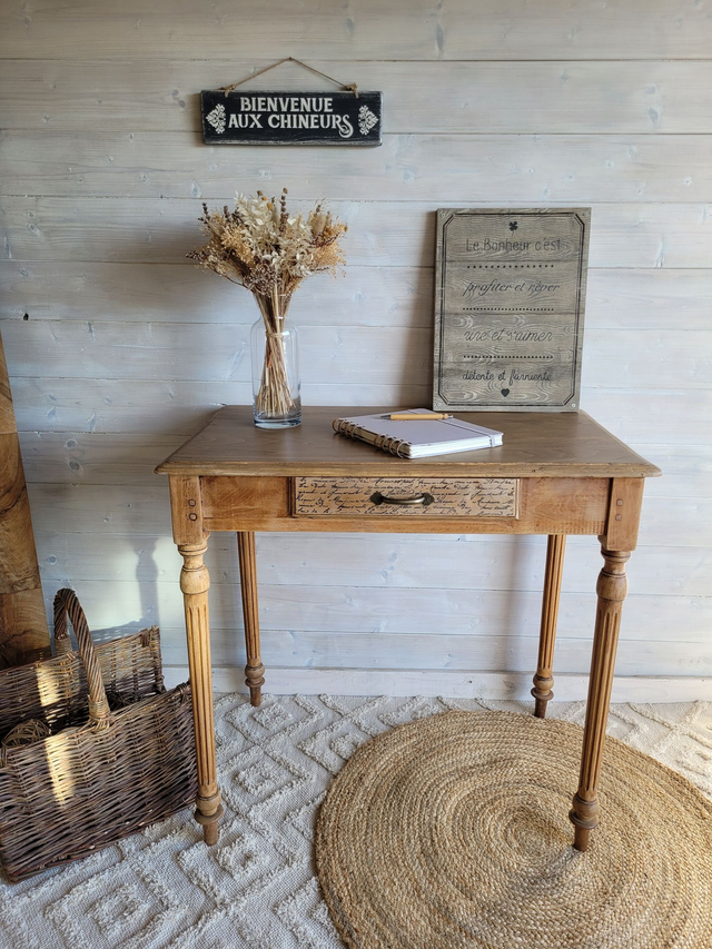 Petite table de campagne