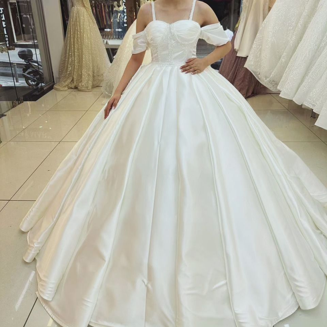 Robe de Mariée Princesse Col Bateau à Paillettes / Réf : RMP57
