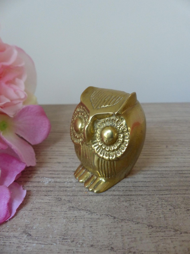 Ancienne figurine chouette hibou en laiton doré sculpté, collection animal en laiton, hibou porte bonheur en laiton, cadeau ami famille