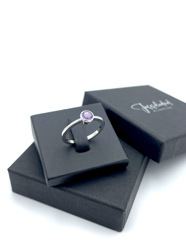 Bague solitaire améthyste