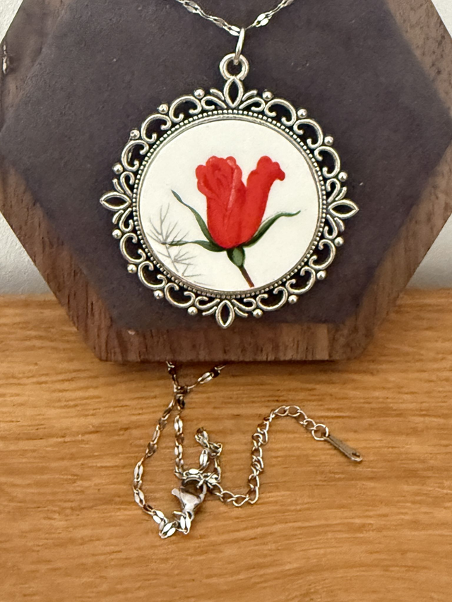 Collier argenté double face  "éclat de rose"