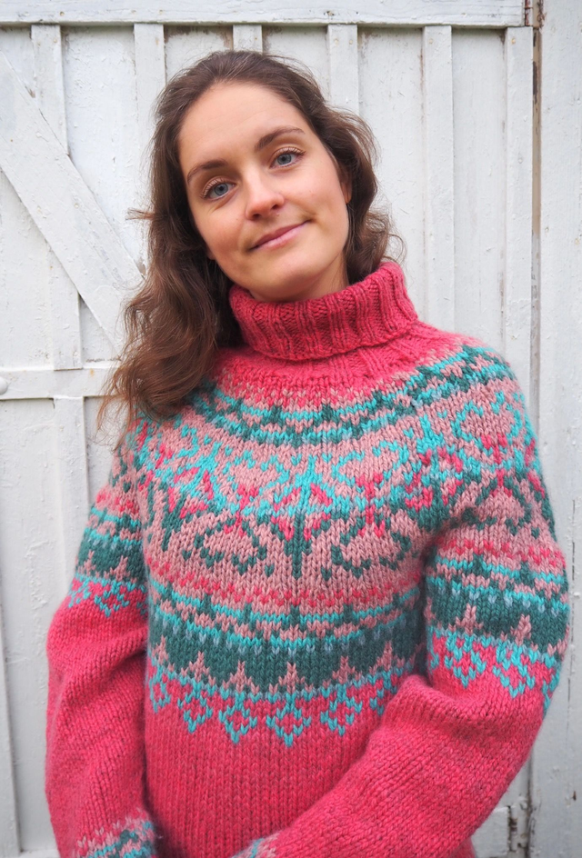 Alasuq Polar Sweater Kit - Col 26 (Light Coral Heather) - Wool & Pattern - Linka Neumann
