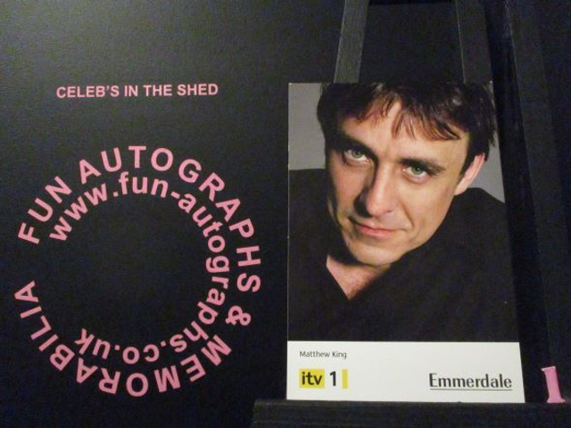 Matthew Healy (Matthew King) Original Emmerdale Yellow &amp; Black Itv1 Logo Cast Card (1)(SEE PIC)