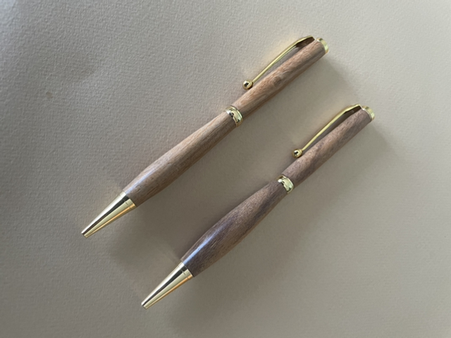 Xylia wood twist pen