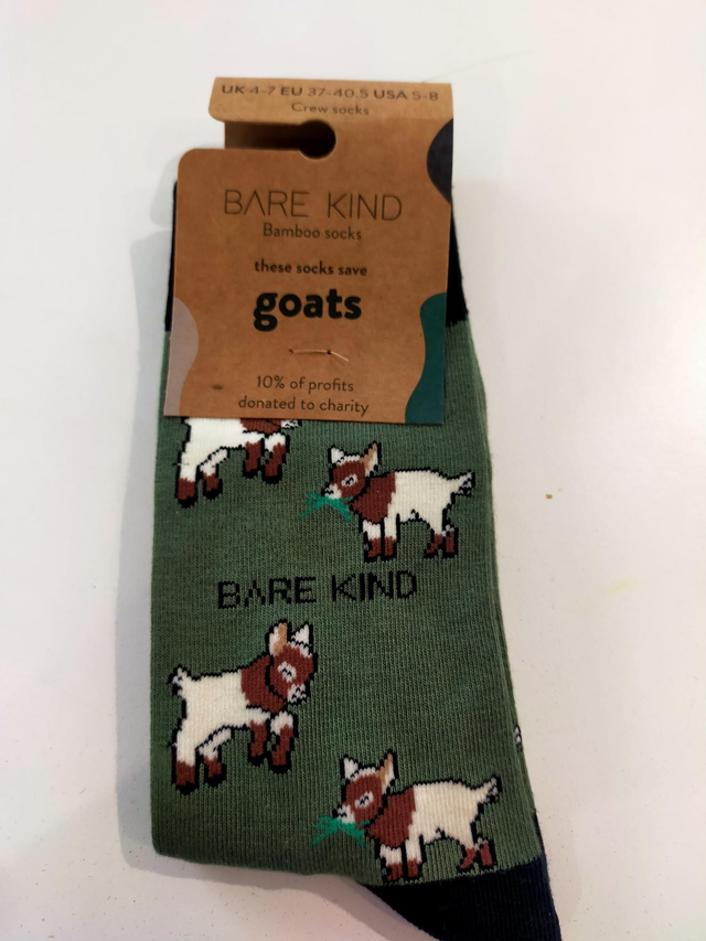 Goats bamboo socks. Size 4-7