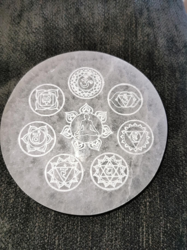 Plaque rechargement sélénite chakras 