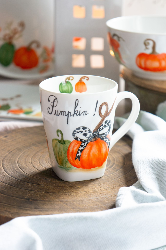 Mug d&#039;Halloween en porcelaine peint à la main, collection &quot;Citrouilles d’Automne&quot;