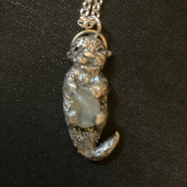 Otter with seaglass necklace 