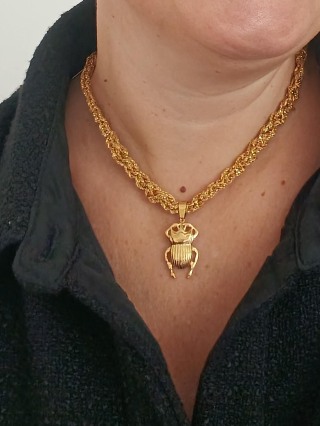 Collier scarabée 