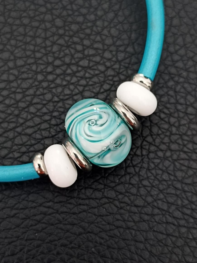 Bracelet turquoise en verre 