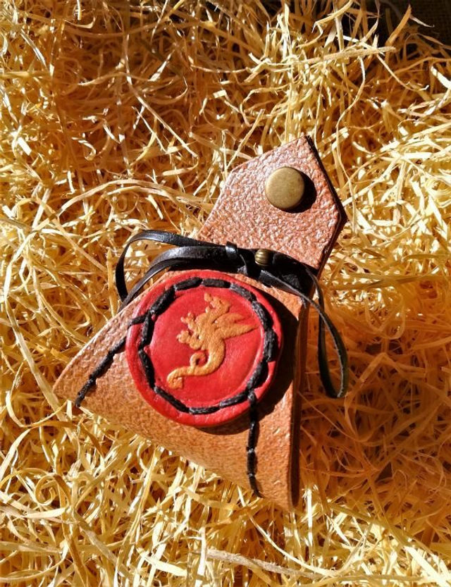 Bourse médiévale de Pérouges, chair nacré/marron