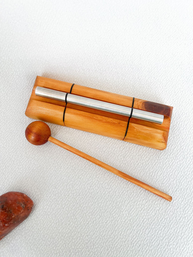 Sino Pin de Alta Vibração Cor Natural