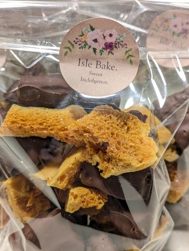 150g bag of mixed honeycomb and chocolate coated