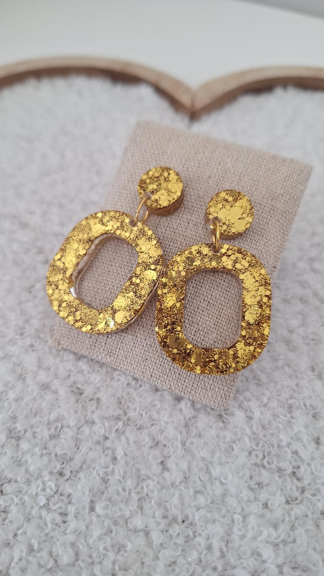 Boucles oreilles ovale paillettes dorées 
