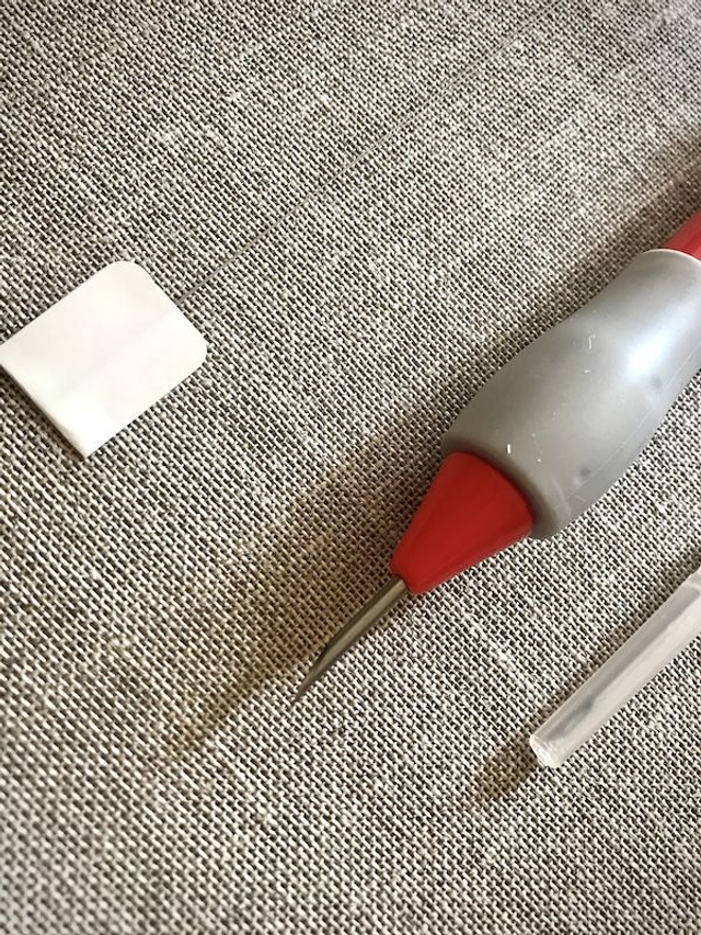 Aiguille à puncher pour tissu