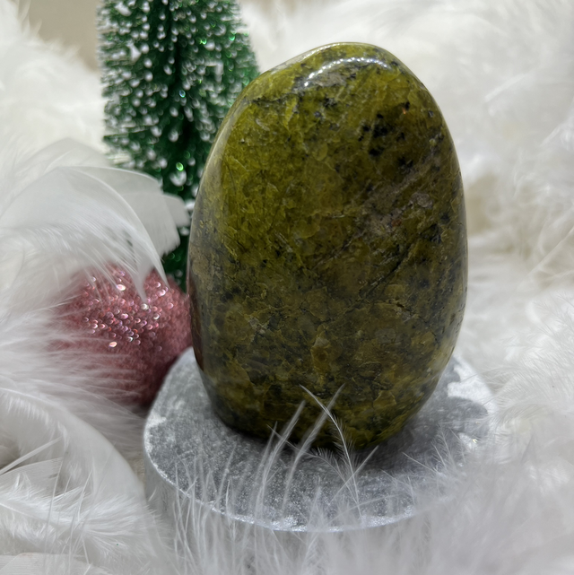 Opale verte polie 171 gr