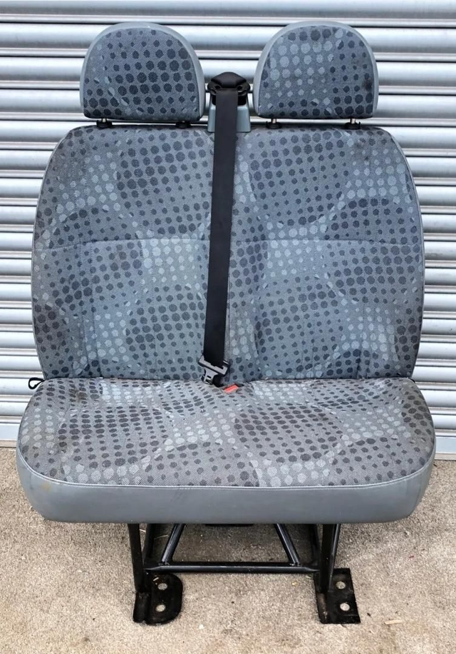 (Used) Ford Transit MK7 Double Passengers Bench Seat (With Seatbelt)