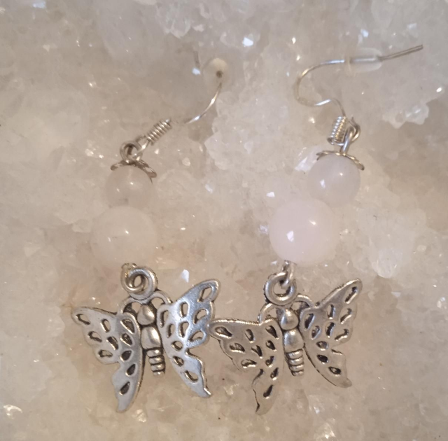 quartz rose (boucles d'oreilles "papillons") 
