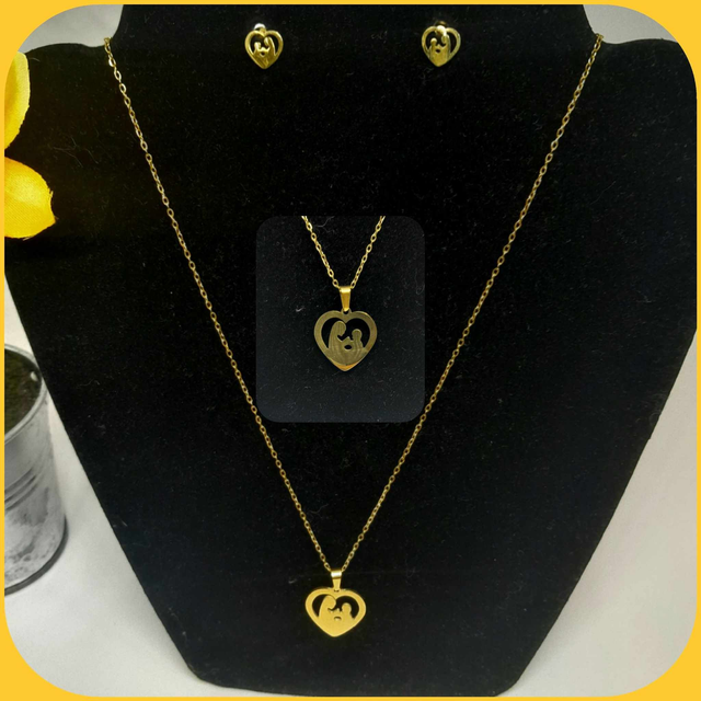 Parure chaine et boucle d&#039;oreilles Mère et enfant