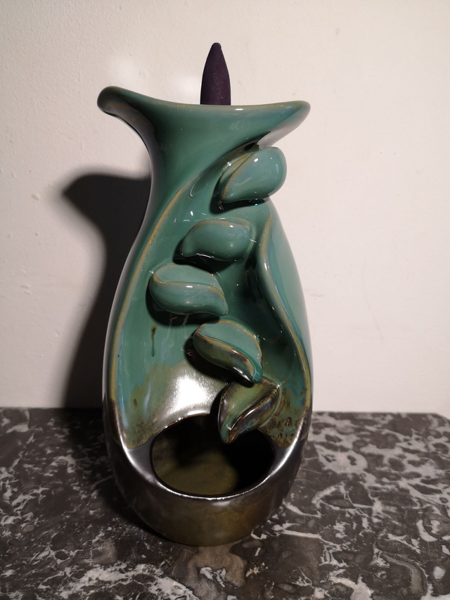 CASCADE Fontaine à encens