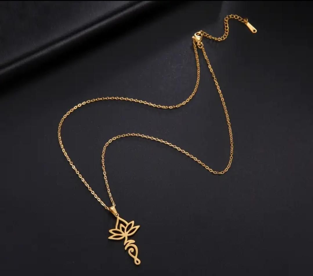 Collier Unalome Lotus - or ou acier - en acier inoxydable - à l'unité 