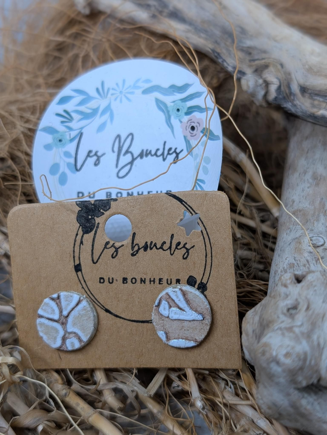 Boucles d&#039;oreilles puces beige rose pu092