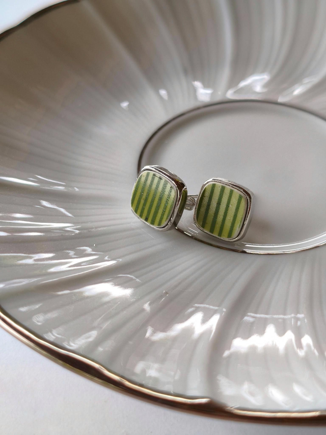 Boucles d&#039;oreilles carrées - faïence - style vintage no.1