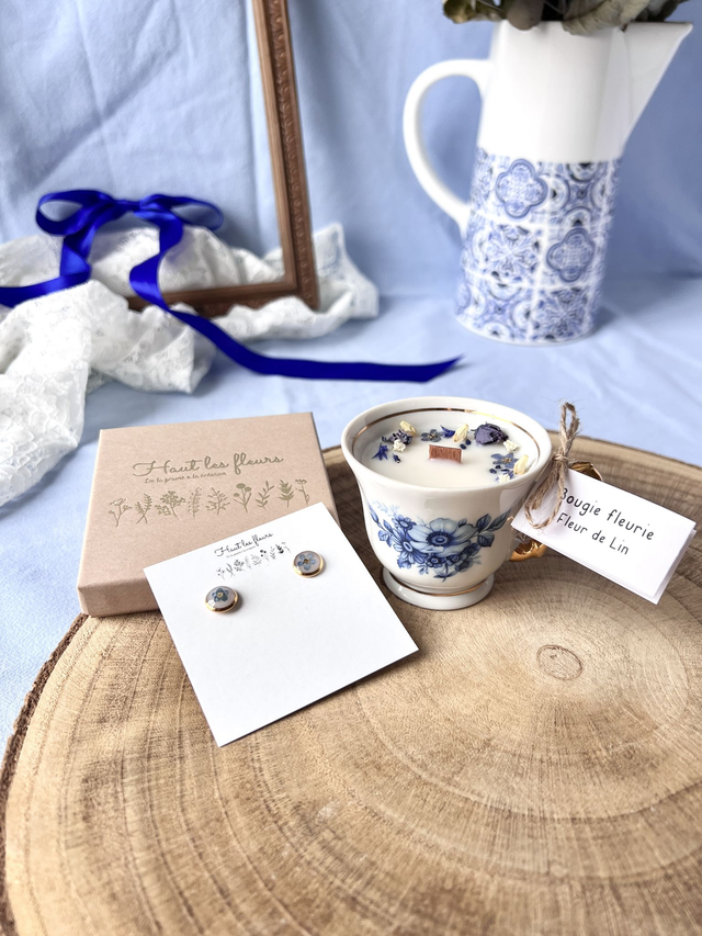 💙 Box Fête des Mères x Haut les FLeurs - Bougie Fleur de Lin + Boucles d'oreille myosotis