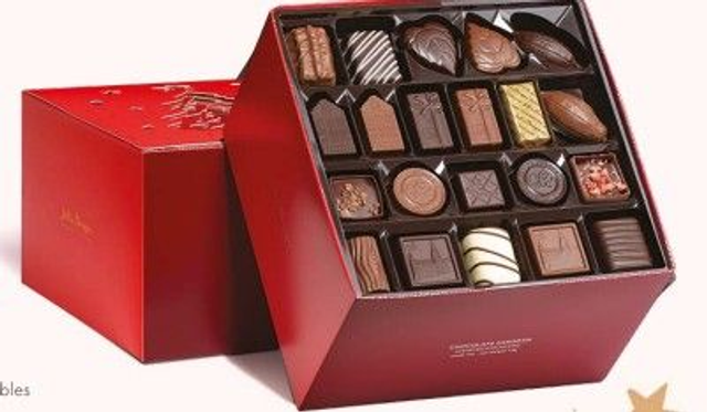 Ballotin de 84 chocolats assortis