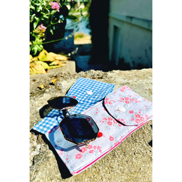 La Pochette Matelassé Petite Fleur rose