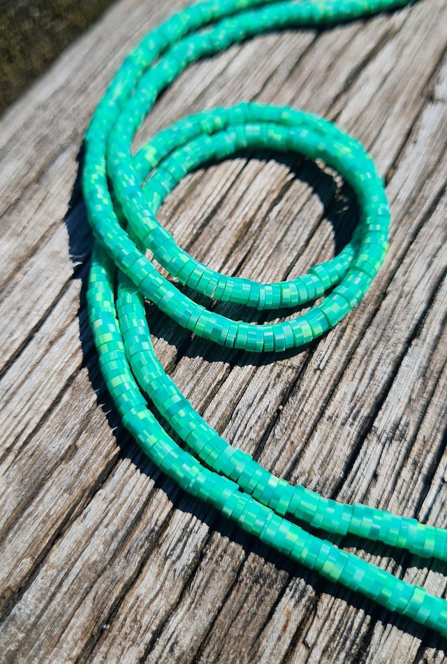 Perles heishi en perles polymère (Fimo) 4mm verts bariolé