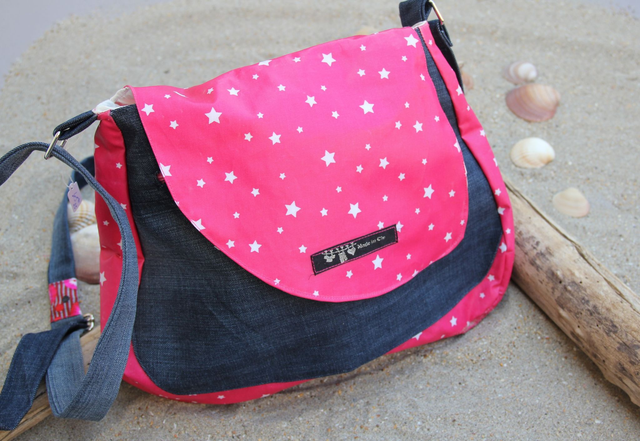 Sac original en jean et tissu toile cirée rose