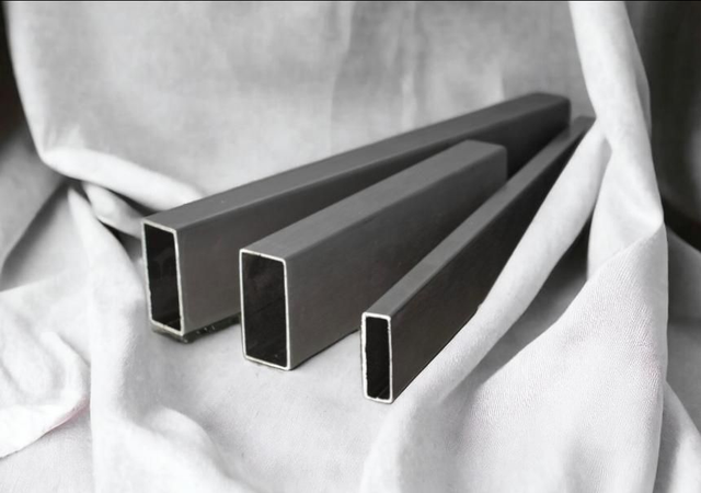 Catalogue TUBE RECTANGULAIRE GALVANISÉ barre de 3 m.