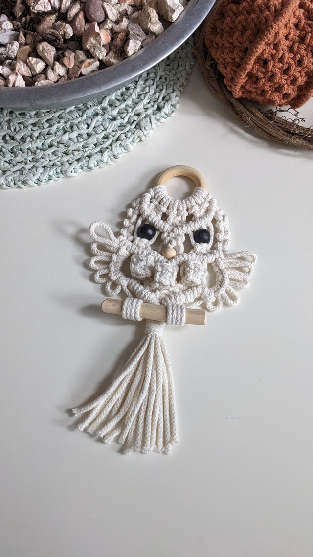 Petit HIBOU en macramé