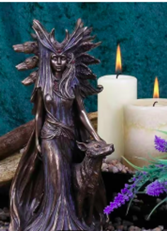 Prachtig retro beeld Griekse godin Hecate (16cm)